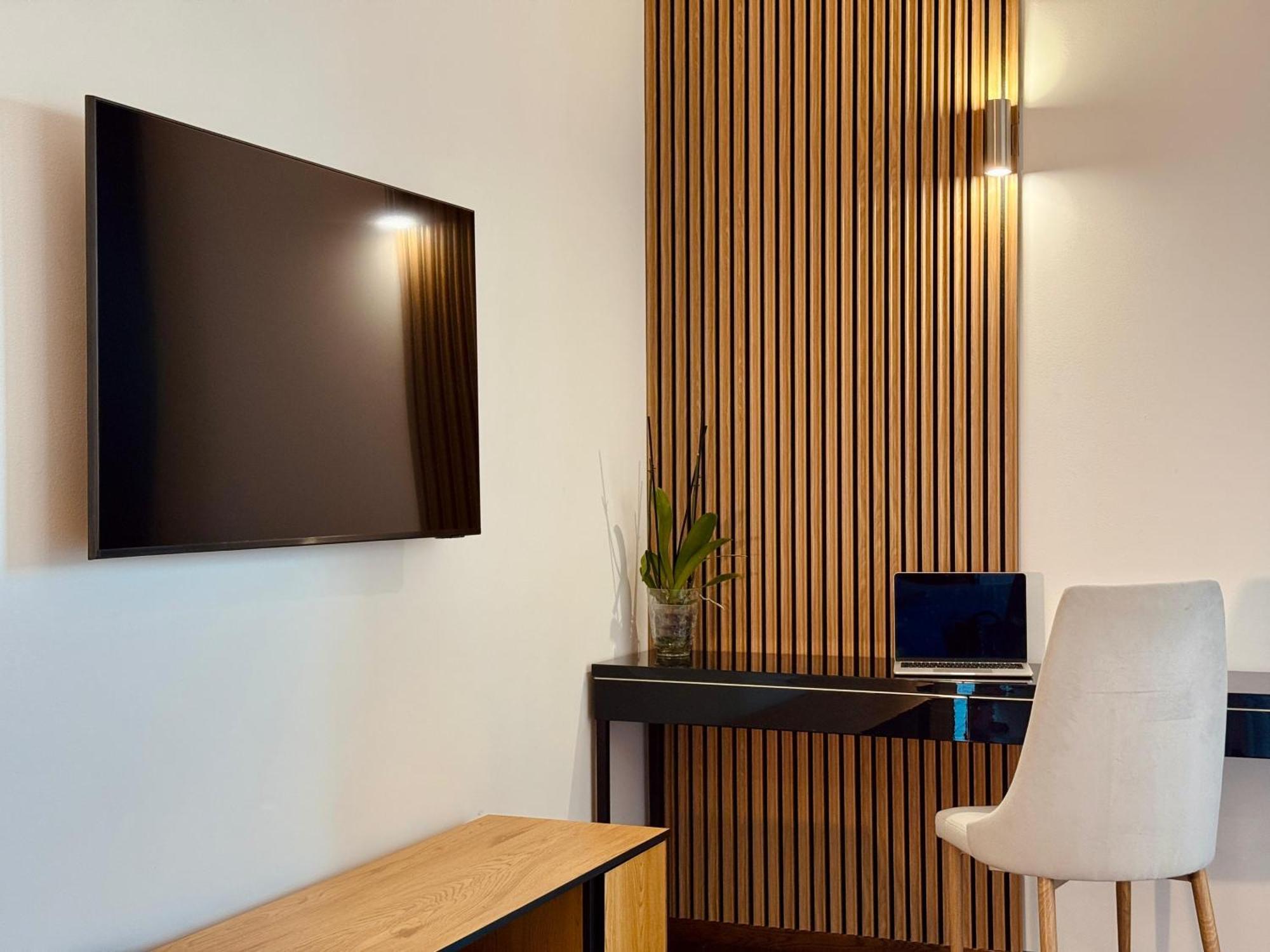 Angel Mint Apartment - Free Parking - Balcony Cracovie Extérieur photo